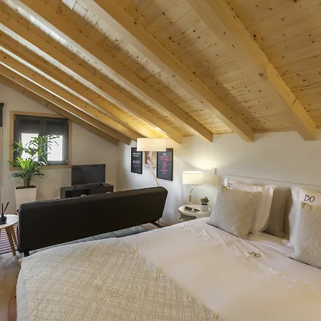 Apartament Local *